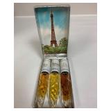 https://www.ebay.com/itm/115530103738	KL4001 Vintage collection of Trois Perfumes Louis D