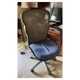 https://www.ebay.com/itm/115940231384 CV1028 TALL BACK OFFICE CHAIR ON WHEELS