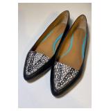 https://www.ebay.com/itm/115946810833 CV1078 PAIR OF COACH SHOES, SNAKE TIP FLATS SIZE 8