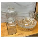 Box lot AAA5011 - crystal and Glass…. - $20 for the Box