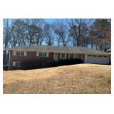 TUCKER -  Ranch w/Basement/Tool Shed / FULL/Buick LeSabre 2001 - 33K Miles