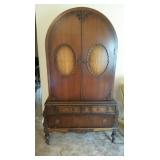 Antique Ceder Chifferobe 
