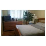 Oak Vaughan Bassett Bedroom Set