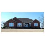 ONLINE AUCTION- BEAUTIFUL HOME IN BEASLEY SUBDIVISION