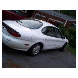 1999 Ford Taurus SE
