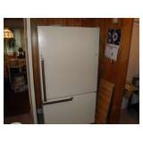 Kenmore 19 Cu Ft refrigerator