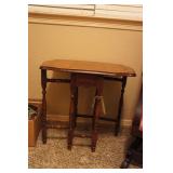 Small Gateleg Dropleaf Table