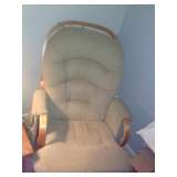 GLIDER WITH OTTOMAN