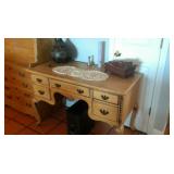 ANTIQUE DESK