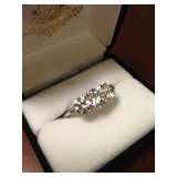 10 kt White Gold CZ Ring