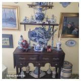 Assorted Delft Items
