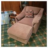 Chair w/ Ottoman
