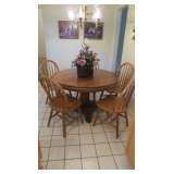 Oak table /4chairs