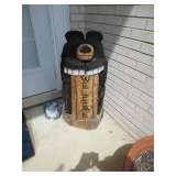 Carved welcome bear