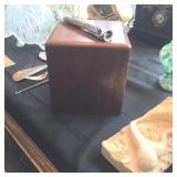 Cigar box and cutter