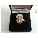 10 kt wedewood cameo ring 1.9g