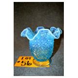 fenton blue hobnail vase