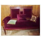 VICTORIAN LOVESEAT