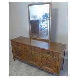 DERXEL  DRESSER