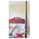 POSTER BED  NICE