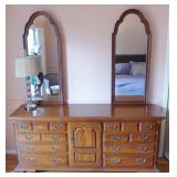 DRESSER