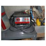 BATTERY CHARGER