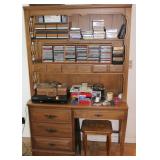 DESK-HUTCH  W/ CDS