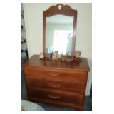 DRESSER