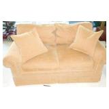 LOVE SEAT