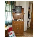 tv stand and tv