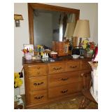 Maple wood dresser&mirror