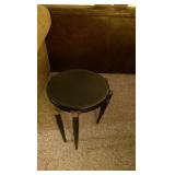 round nesting tables