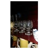 round nesting tables