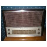 magnavox vintage radio - works!