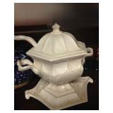 soup tureen
