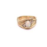 14k Gold Opal And Diamond Ring. Size 7, 7g.