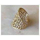 14k Gold Ring, 6g. Approximate Size 7.5.