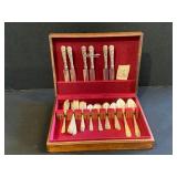 S. Kirk & Son Antique Sterling Silver Repousse Flatware Set In Chest. Service For Six Plus Serving Pieces. 901g Of Solid Sterling Weight Plus 493g Of Sterling Handled Knives