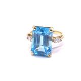14k Gold Ring With Large Blue Topaz And Two Marquise Cut Accent Diamonds. Size 7, 6g.