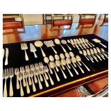 Kirk steiff sterling set old maryland Engraved 78 pieces $3,850 (Firm Price) 4,458 Grams