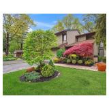 Full of Surprizes, Jericho, NY Online Auction. NOW LIVE! Auction Begins Closing Thur, 9/18/25 at 8PM