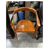 SOLID BENT WOOD 3 LEG CHAR MACHT NICHT