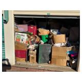 LIKE STORAGE WARS  LIKE STORAGE WARS