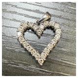 10K GOLD & DIAMOND HEART PENDANT