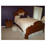 Lexington Queen Size Bed