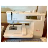 Bernina Deco 650 sewing machine