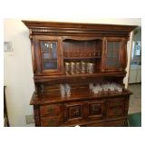 CHINA CABINET/HUTCH