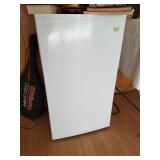 UNDER COUNTER FRIDGE