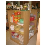 Sm. amt. of Tupperware