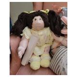 1984 Cabbage Patch Kid w/birth cert.